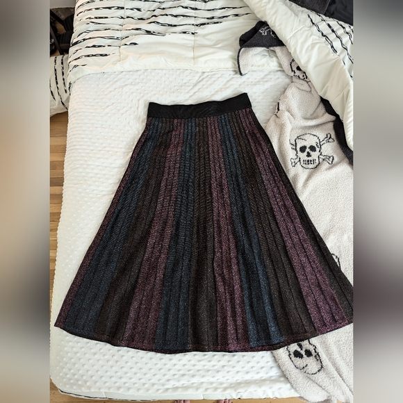 Nanette Lepore Midi Skirt -- multi color shimmer -- Size S - Picture 2 of 5